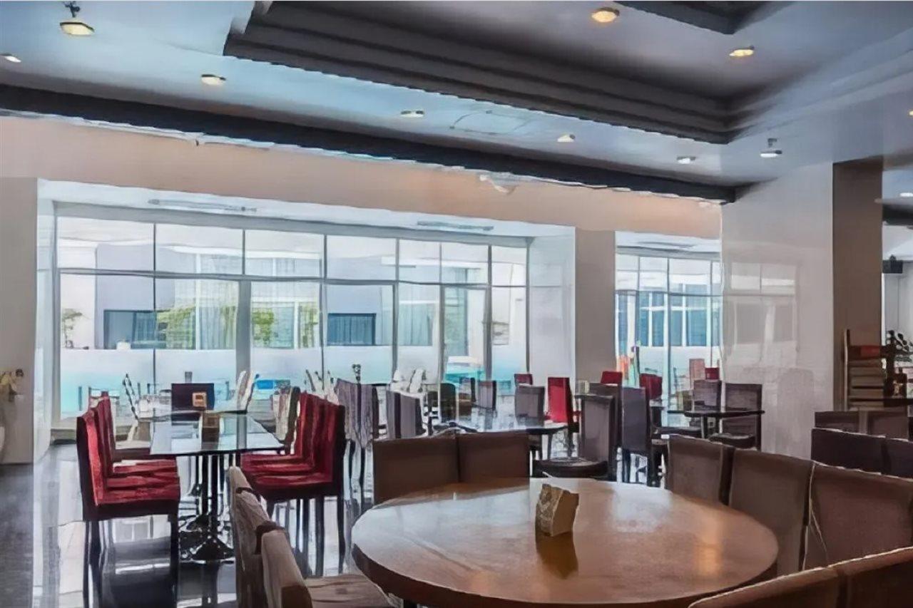 A2 Hotel Бангкок Экстерьер фото